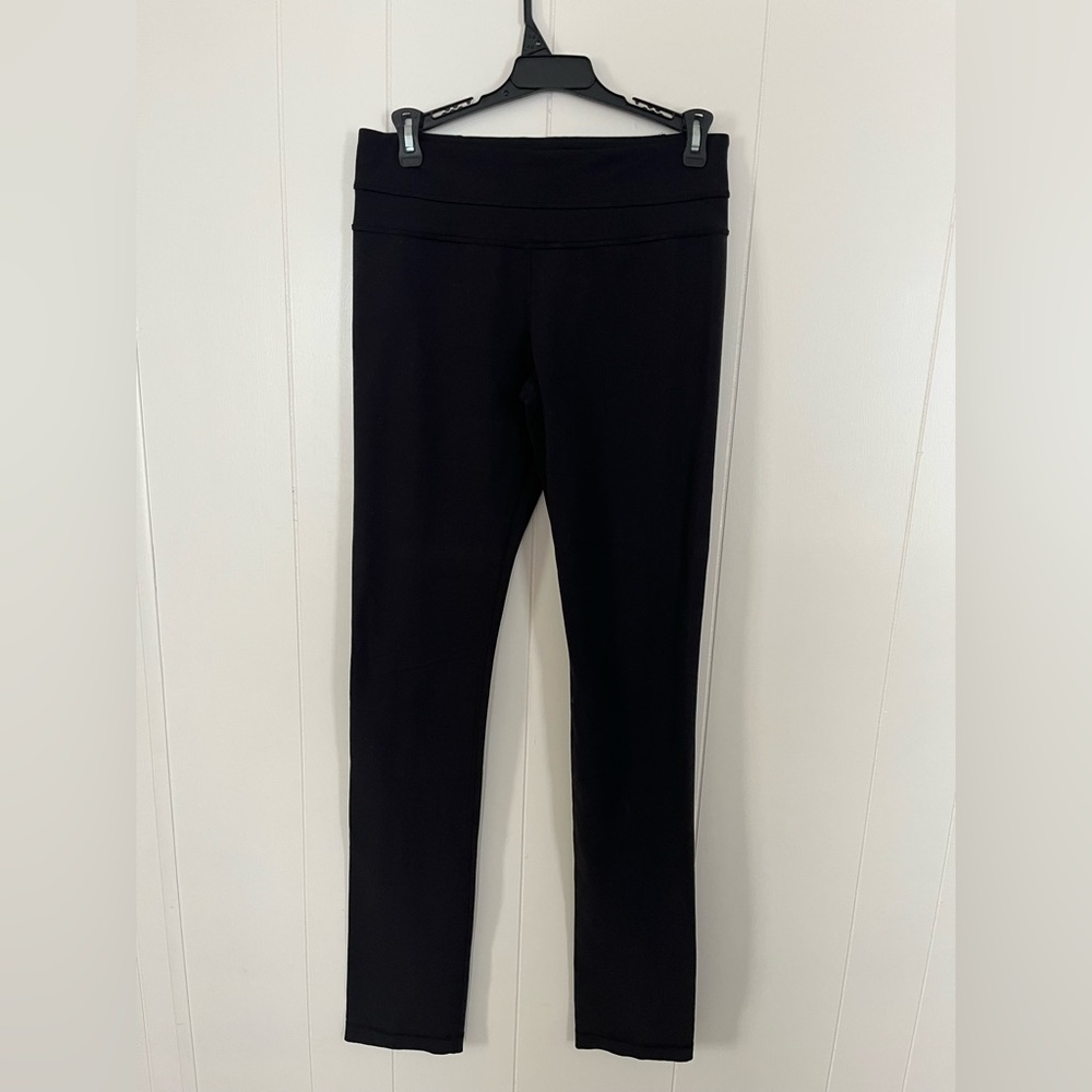 Lululemon Athletica Black Leggings Size 6 Mid rise 33” inseam